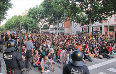 1308129997898parlament-17c3
