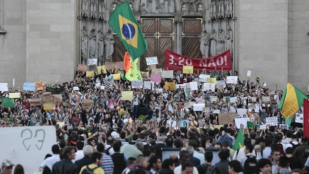afp-brasil-protestas